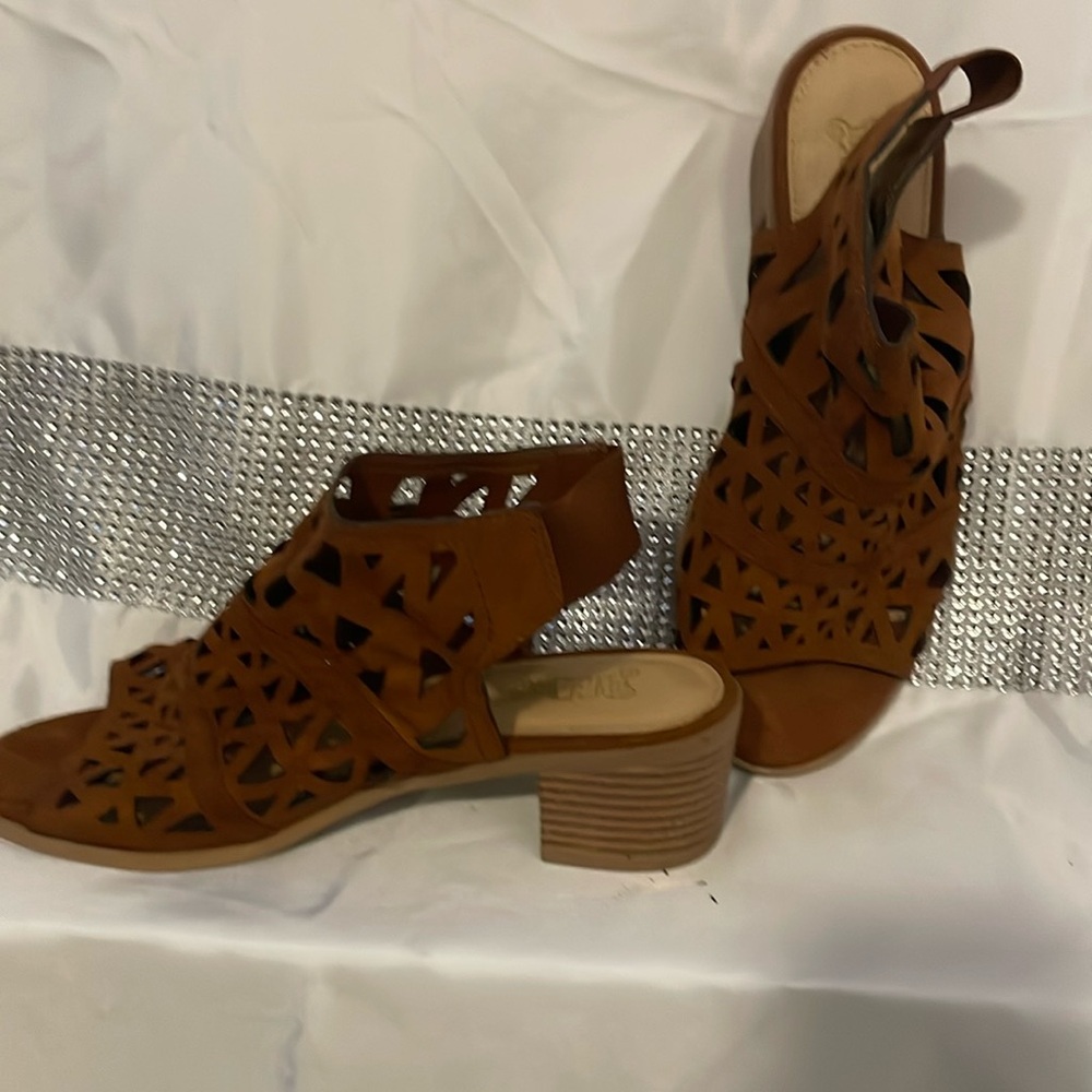 Women’s leather candles